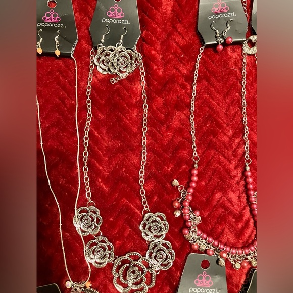 Paparazzi Necklaces with Earrings - Picture 4 of 13